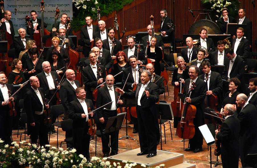 Philharmonic Orchestra (IPO),