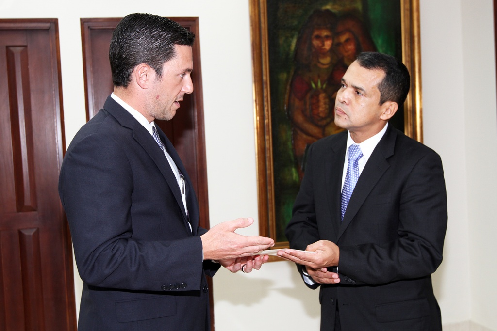 Cancillería confirma invitación a Cuba para Cumbre