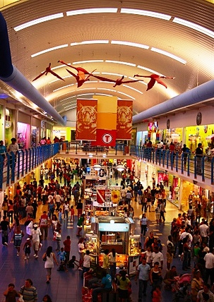 Panamá explota turismo de compras a gran escala al igual que ciudades de EE.UU.