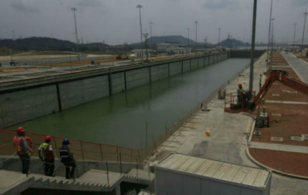 Barco para pruebas en Canal ampliado llegará a Panamá a inicios de junio