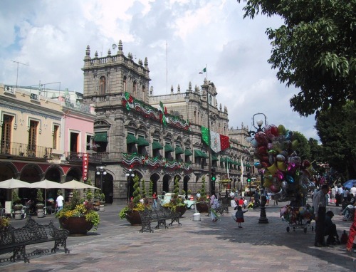 Administrador de ATP visita el estado de  Puebla