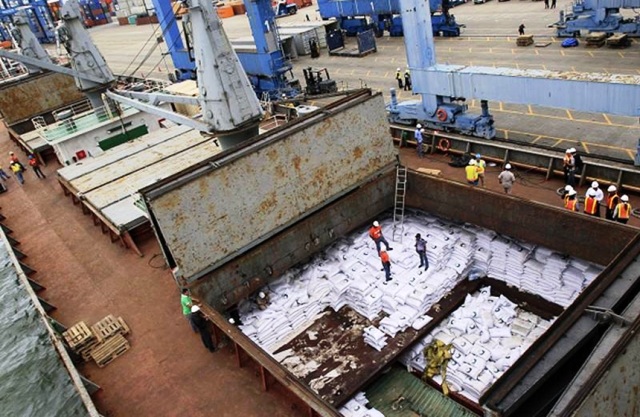 Continúan hallazgos de material bélico en buque norcoreano