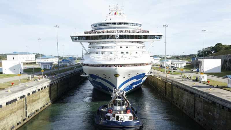 Caribbean Princess transita por segunda ocasión por Canal de Panamá