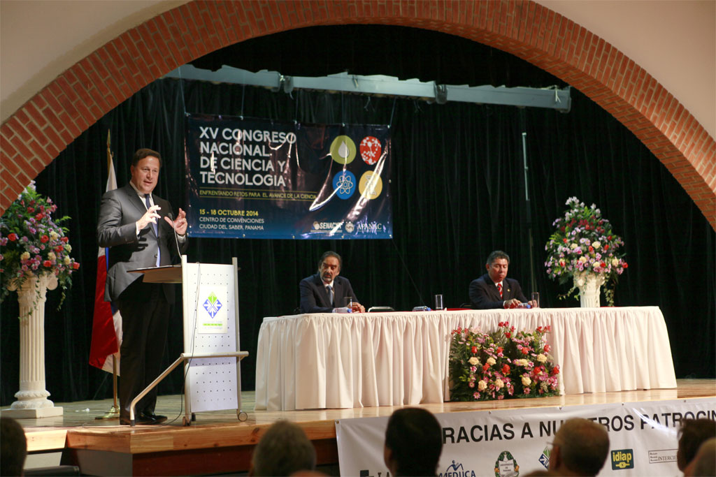Juan Carlos Varela: avances científicos clave contra el ébola