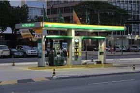 Disminuye una pequeña  cifra el costo del combustible en Panamá