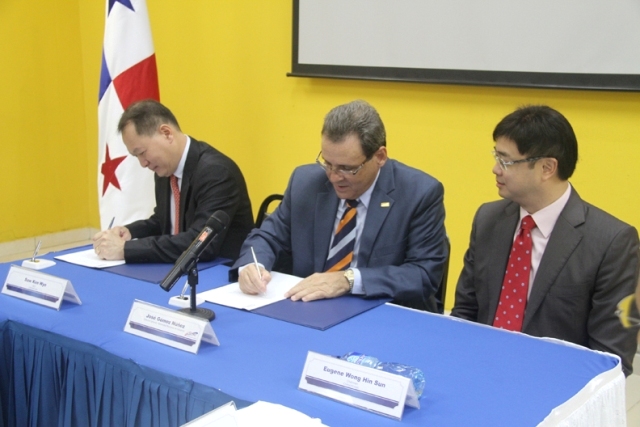 CrimsonLogic firma contrato de mantenimiento con la Autoridad Nacional de Aduanas