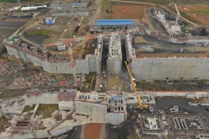 Panameños llenarán nuevas esclusas antes de su inundación