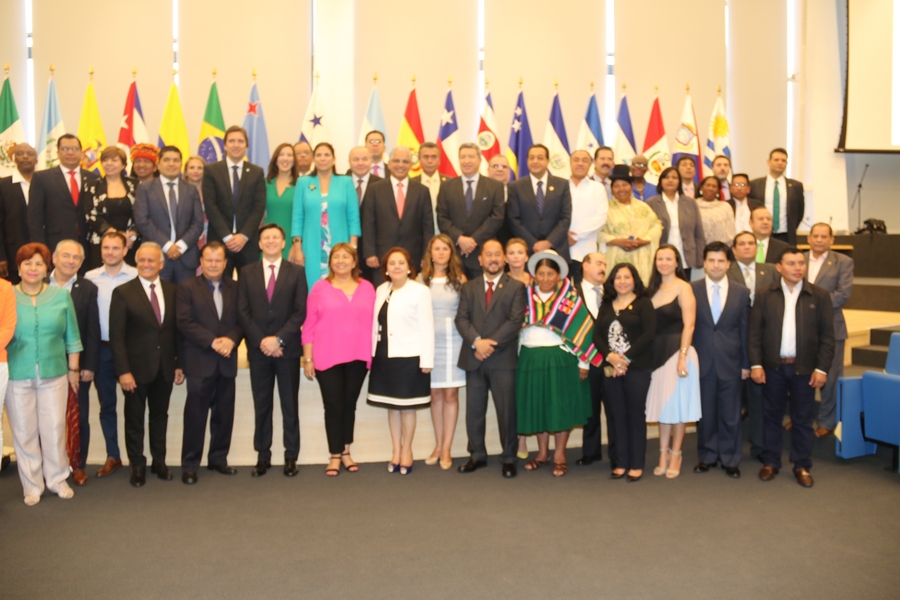 Parlamentarios analizan en Panamá acciones contra cambio climático