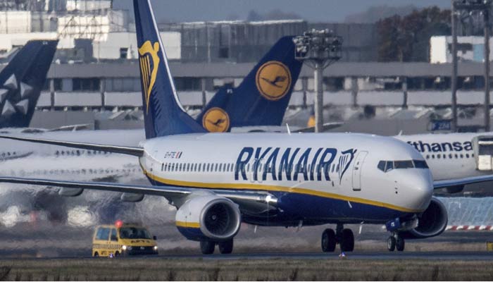 Ryanair defiende el servicio que da a sus pasajeros con discapacidad