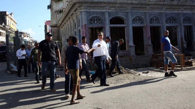 Prohíben el uso de armas de fuego en la ciudad panameña de Colón