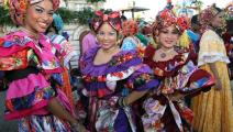 Con éxodo masivo al interior empieza carnaval panameño